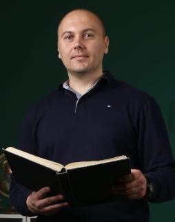 Конюшков Владимир Владимирович